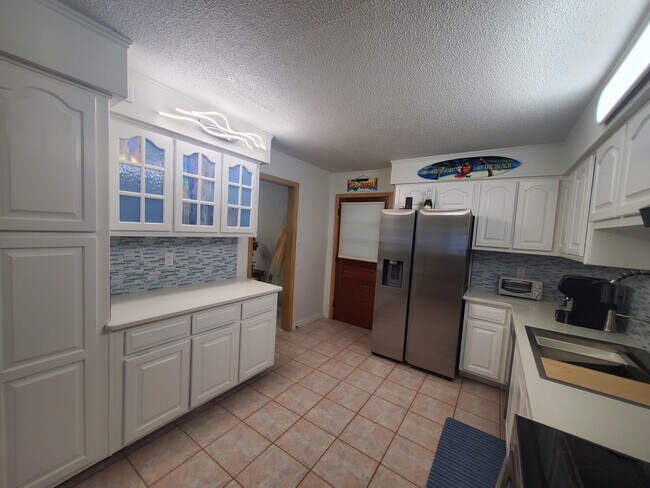 Building Photo - 279 S Brevard Ave