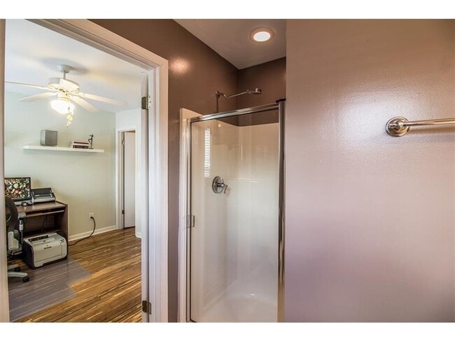 Building Photo - 1516 Howell Mill Rd NW