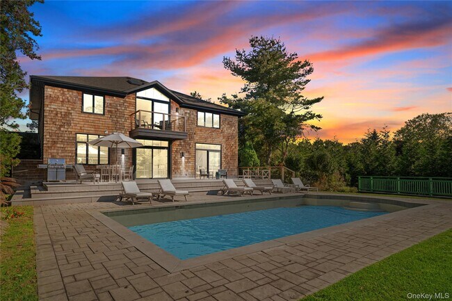 Building Photo - 15 Atterbury Rd