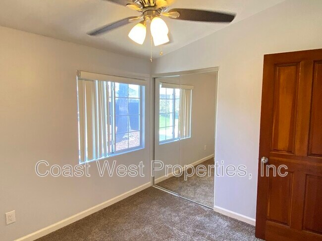 Building Photo - 9161 Huntington Ave