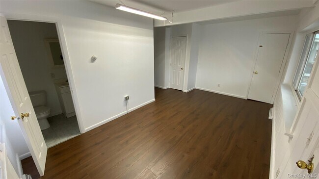 Building Photo - 102 Sullivan St