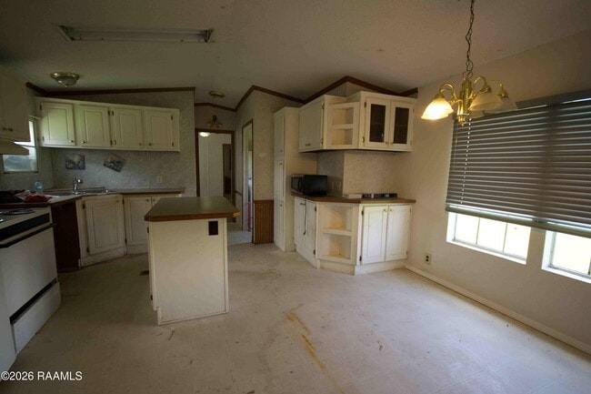 Building Photo - 3467 Cleopha Rd