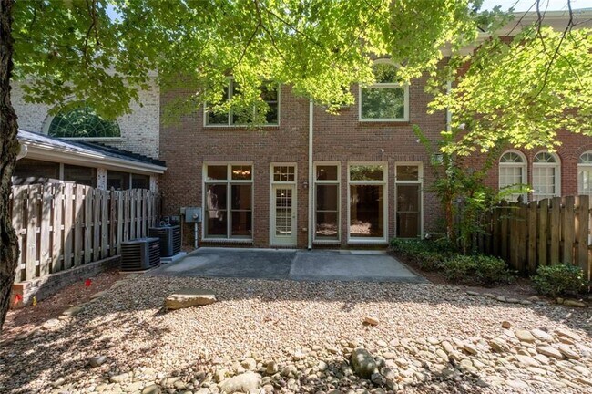 Building Photo - 6245 Spalding Dr