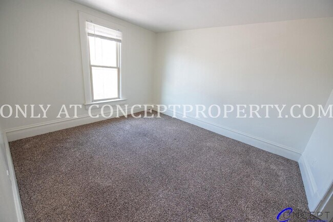 Building Photo - 5000 S Jones Ct
