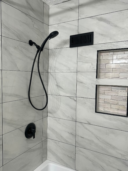 Building Photo - 43 Shirley St