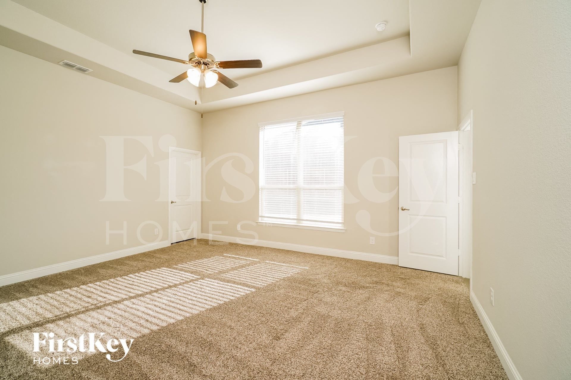 Building Photo - 15013 Gladstone Dr