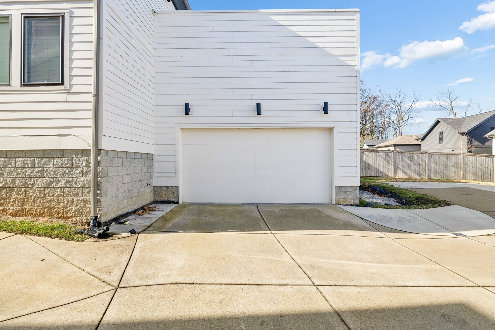 Building Photo - 914C Acklen Ave