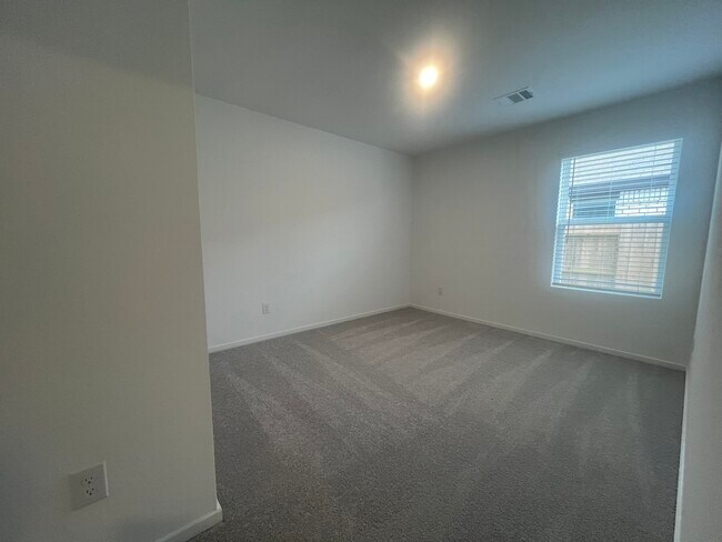 Building Photo - 31412 Pratola Serra Cir