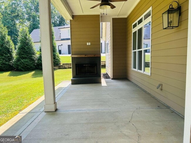 Building Photo - 16 Anchor Ct