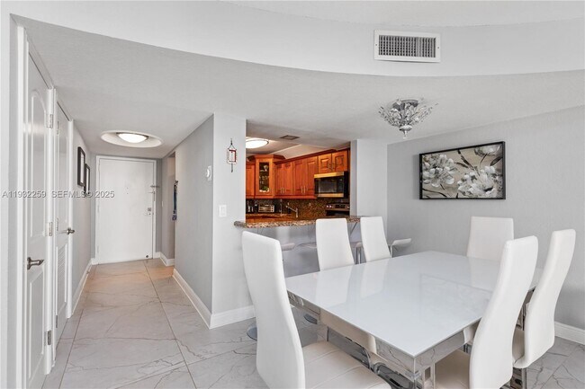 Building Photo - 2401 S Ocean Dr