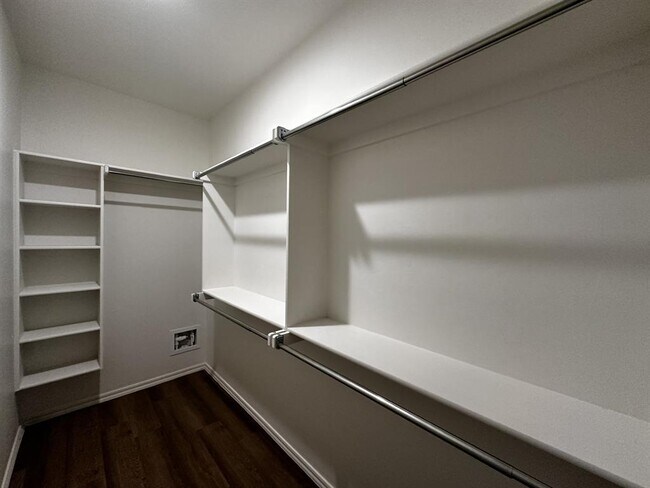 Building Photo - 11501 Mackenzie Wy