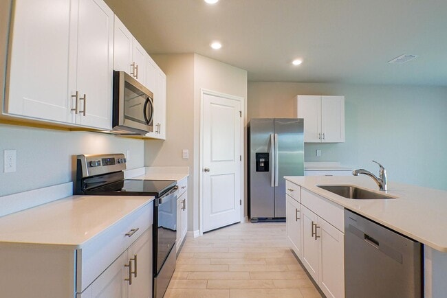 Building Photo - New Construction 4 beds 2 baths with lake view in Fort Myers