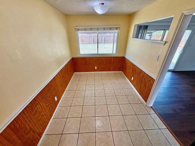 Building Photo - 11600 Elk Park Trail