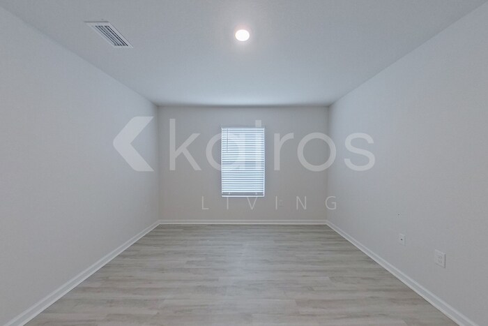 Building Photo - 123 Swallowtail Ln