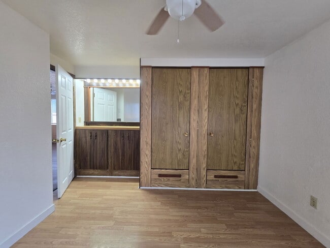 Building Photo - 69 Rose Ave