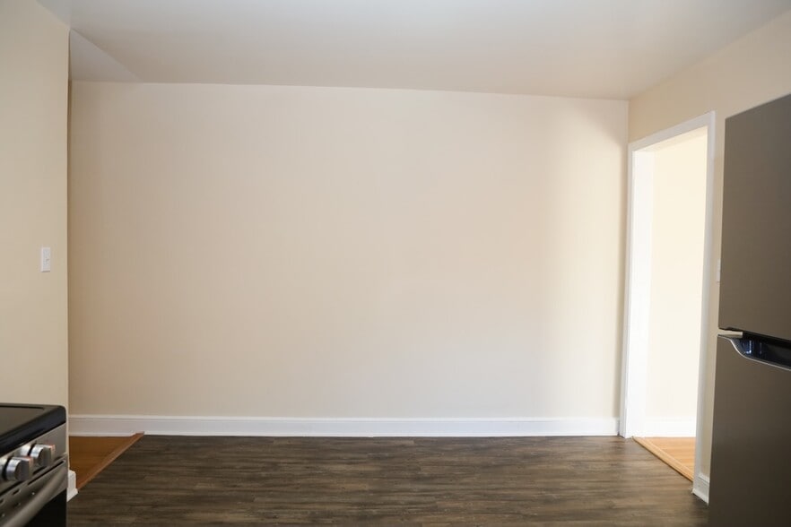 Building Photo - 1708 Walker Ave