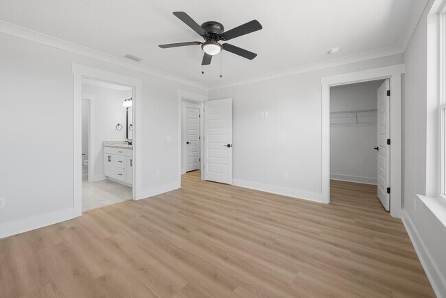 Building Photo - 2010 Lewis Turner Blvd