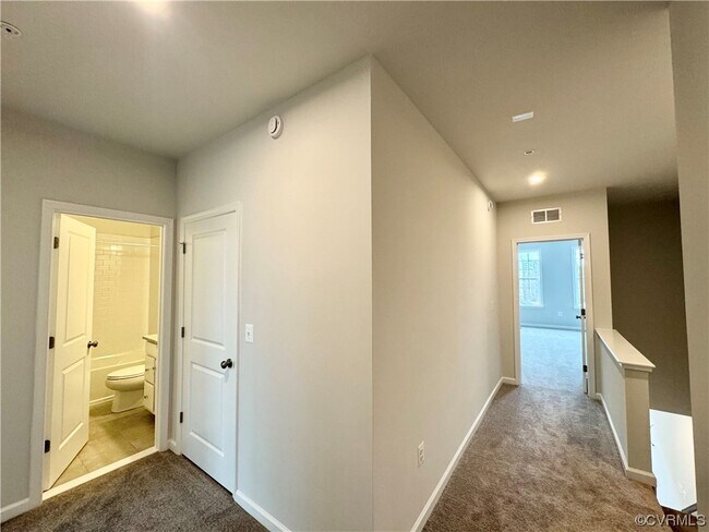 Building Photo - 13331 Coalfield Station Ln