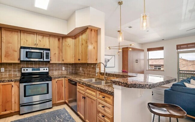 Building Photo - Fully Furnished Mountain Condo | Flexible Lease Terms | Garage Included | Fraser, CO