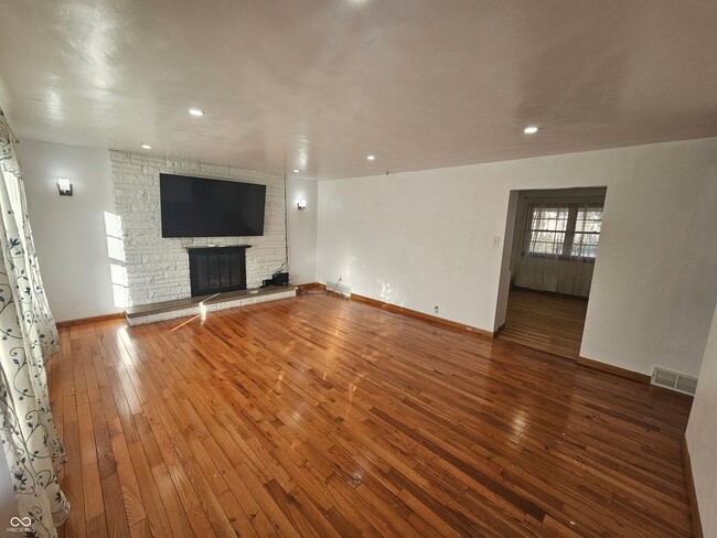 Building Photo - 6607 Lockwood Ln