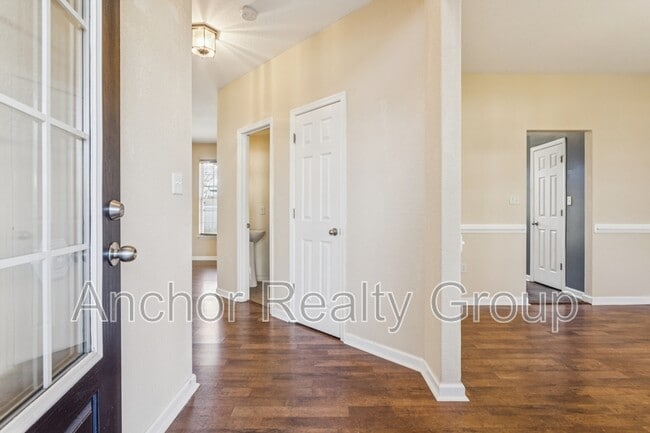 Building Photo - 1519 Elder Ave