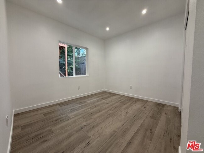 Building Photo - 1111 Orizaba Ave