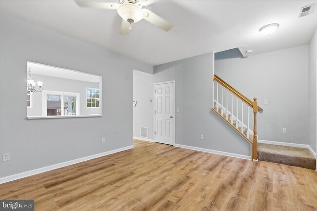 Building Photo - 5534 Franklin Blvd