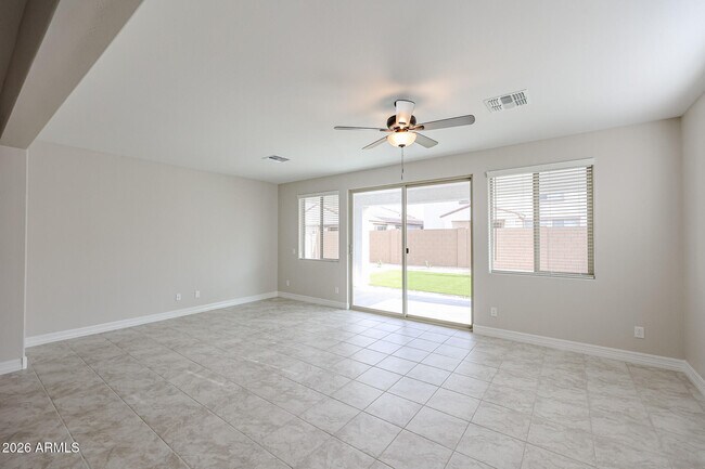 Building Photo - 14770 W Smoketree Dr