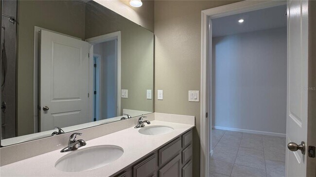 Building Photo - 648 Bloom Terrace