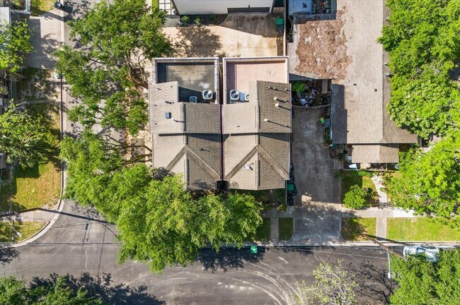Building Photo - 1101 Nadine St