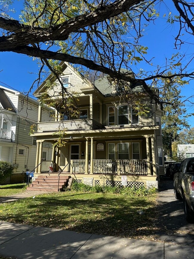 Building Photo - 725 Euclid Ave