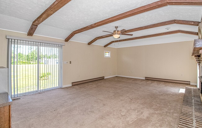 Building Photo - 1303 SC-90