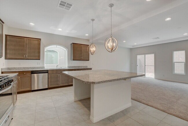 Building Photo - 7027 Jasper Hill Way