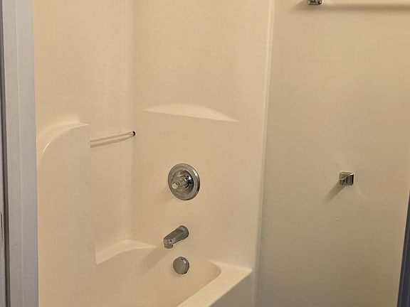 Building Photo - 4062 Atlee Dr