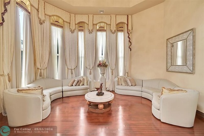 Building Photo - 4200 Coral Hills Dr