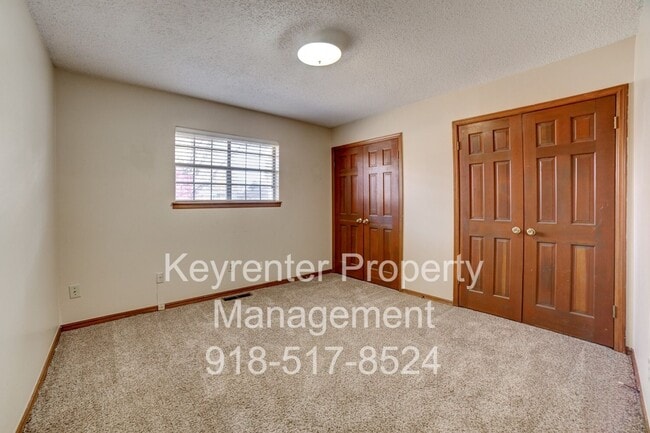 Building Photo - Beautiful 2bed/2bath Duplex!!