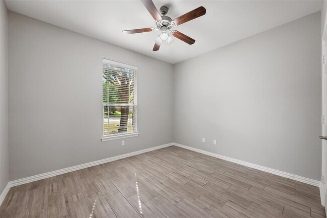 Building Photo - 514 Walsh Hill Trail