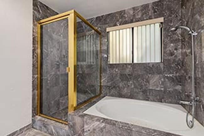 Building Photo - 1140 Alta Loma Rd