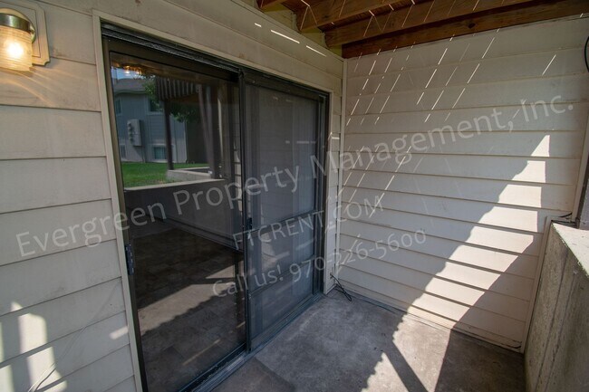 Building Photo - 1636 E Pitkin St