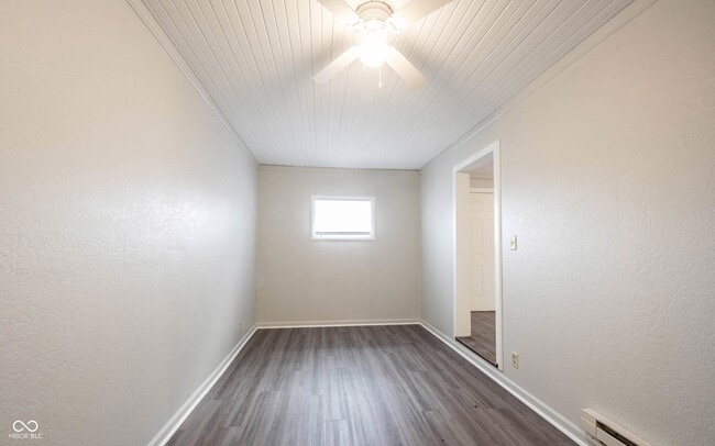 Building Photo - 2142 W US Hwy 40