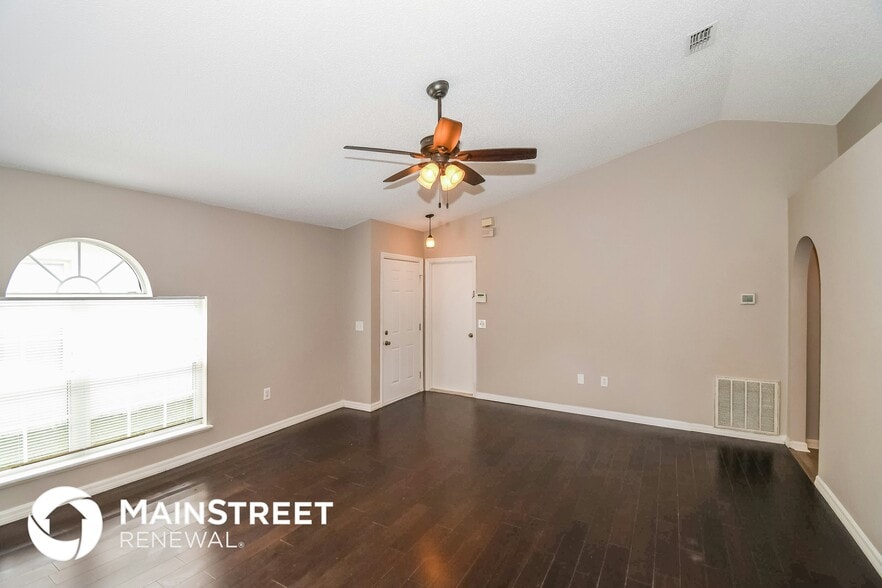 Building Photo - 7336 Lawn Tennis Ln