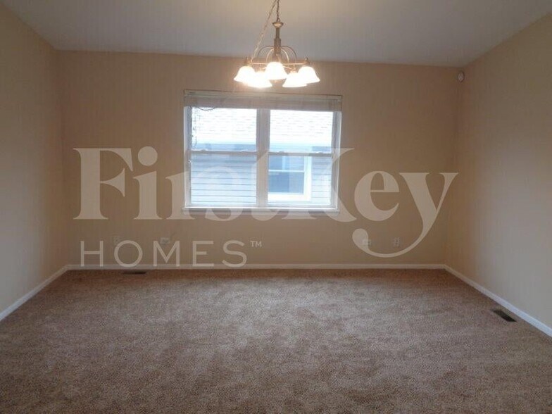 Building Photo - 1514 Goldenrod Terrace