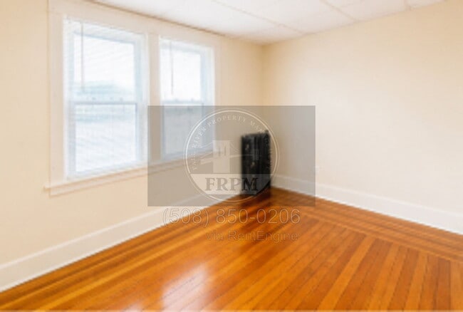 Building Photo - 244 Osborn St