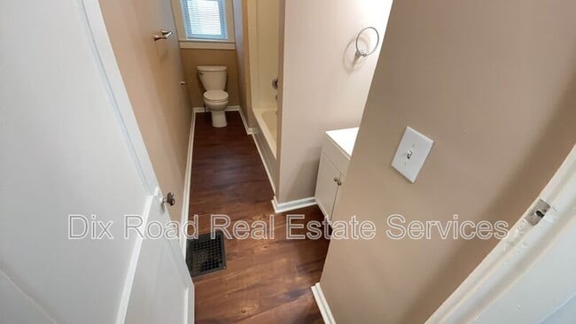 Building Photo - 1104 Fourteenth Avenue