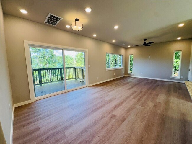 Building Photo - 61 Skipton Dr