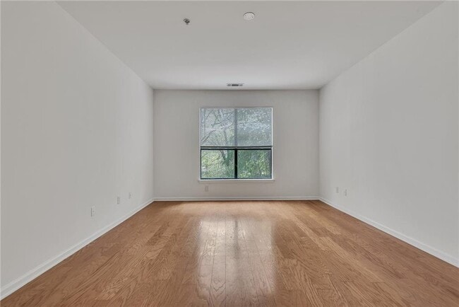 Building Photo - 821 Ralph McGill Blvd NE