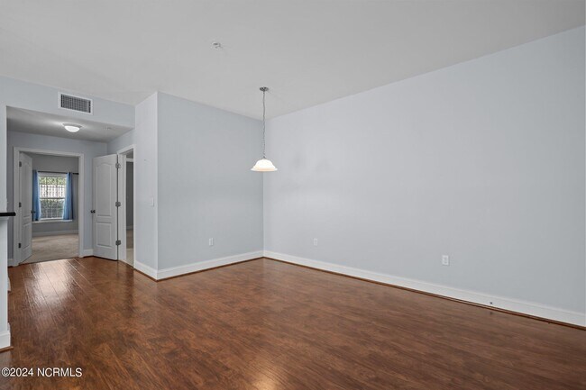 Building Photo - 119 Covil Ave