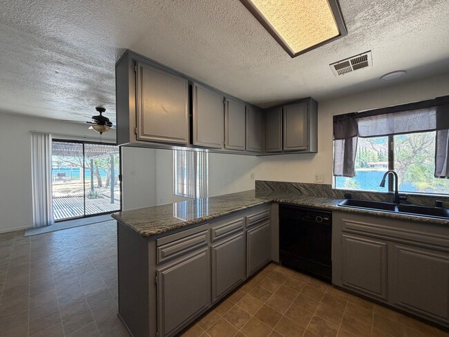 Building Photo - 35827 Tumbleweed Cir
