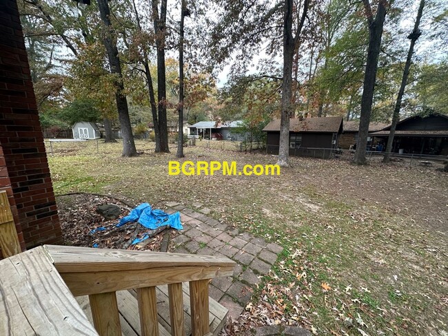 Building Photo - 3 BD, 2 BA, Home in Jacksonville