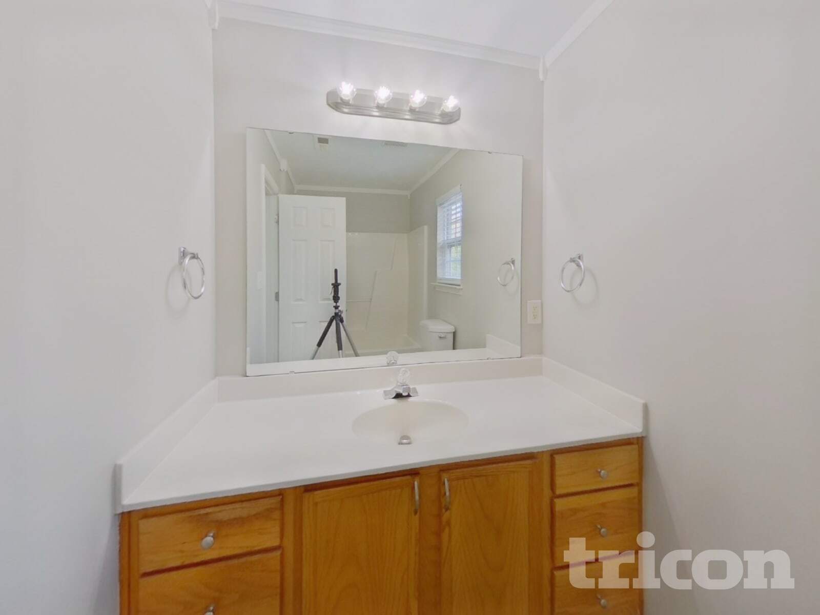 Building Photo - 6250 Dumont Ln